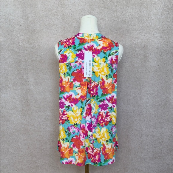 Dear Scarlett Boutique Vibrant Watercolor Floral Tunic Sleeveless Tank Top - Picture 3 of 5